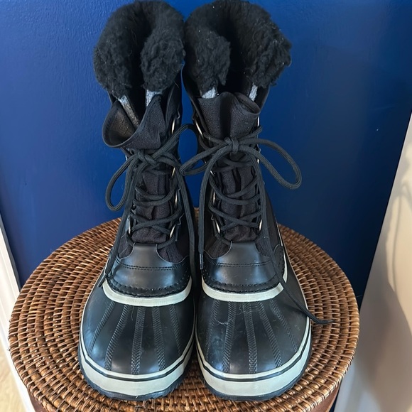 Men’s SOREL Caribou Waterproof Nubuck and Rubber Fur Cuff Boots Size 10.5 - Picture 1 of 7